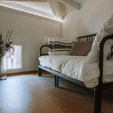 Charming And Renovated Close To Transport *